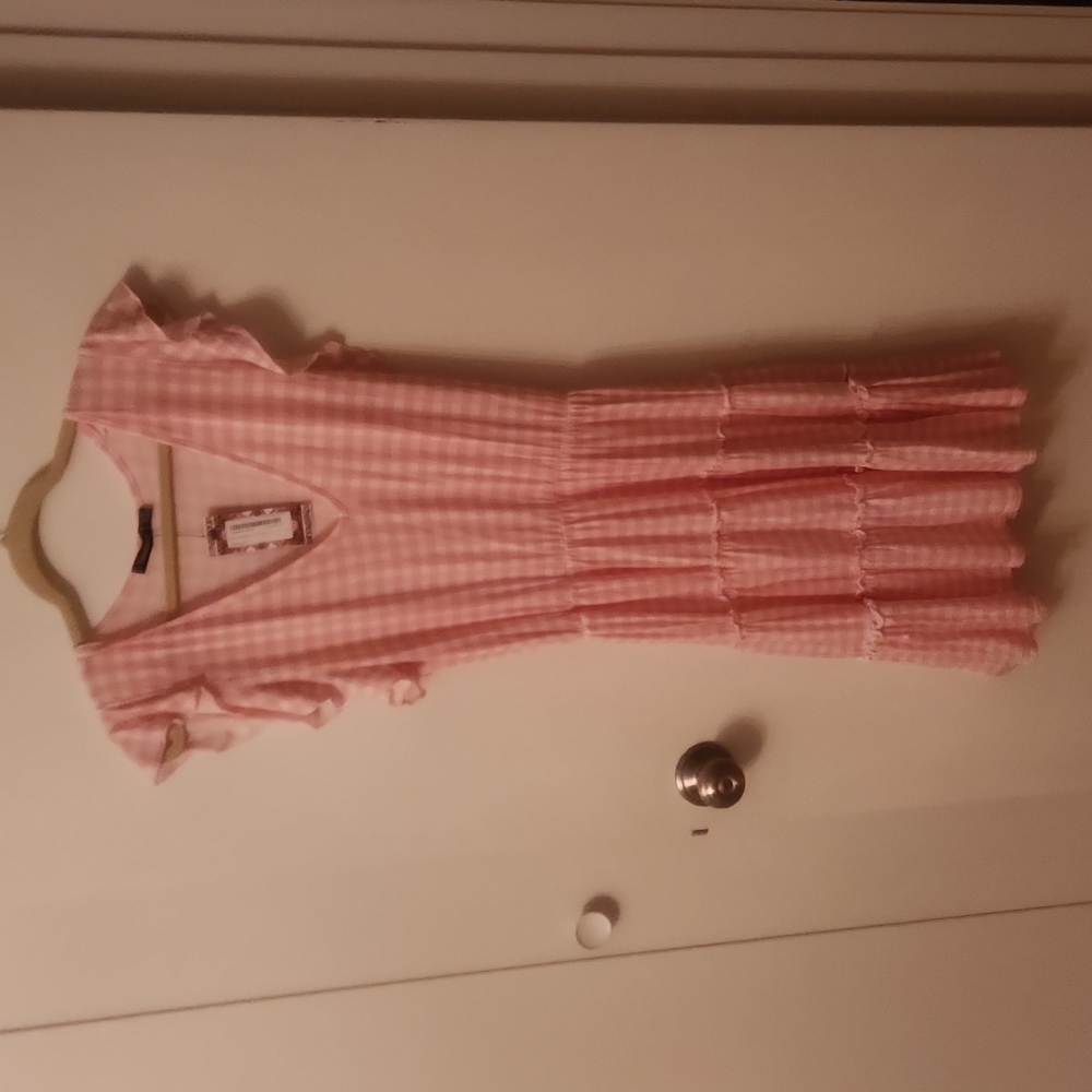NWT BOOHOO PINK RUFFLE DRESS